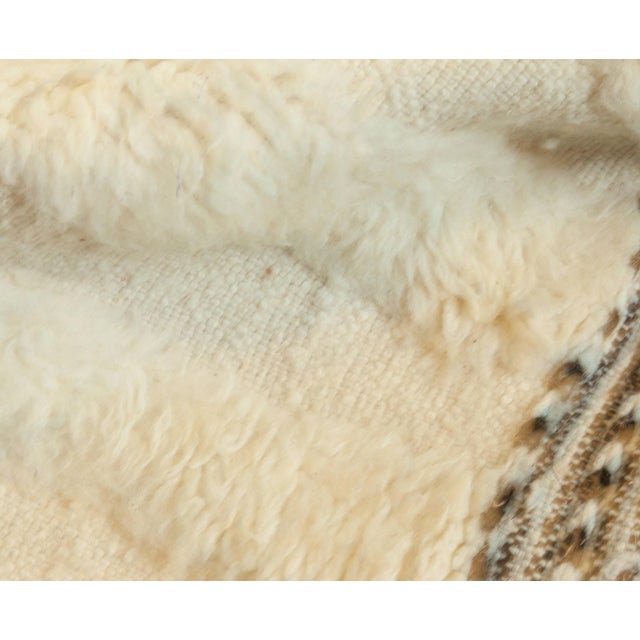 "Brique" Contemporary Moroccan Solid Cream Hand-Knotted Rug by Doris Leslie Blau For Sale In New York - Image 6 of 8