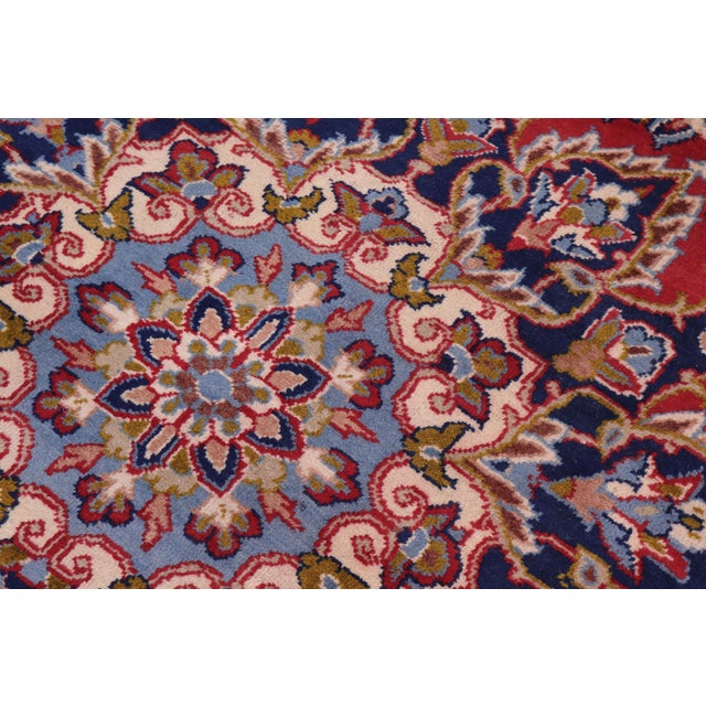 1960s 9'11" X 13'10" Hand-Knotted Wool Area Rug - Traditional Medallion For Sale In New York - Image 6 of 8