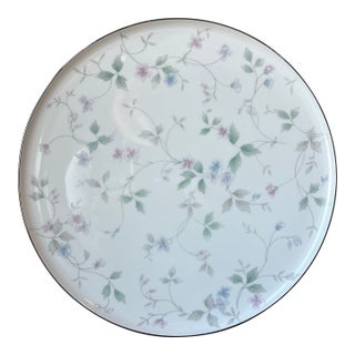 1980s Mikasa Feelings Pattern 12" Bone China Porcelain Cake Plate, Platter For Sale