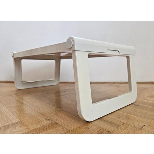 White Mid-Century Space Age Bed Breakfast Table Tray by Luigi Massoni for Guzzini, 1970s For Sale - Image 8 of 15