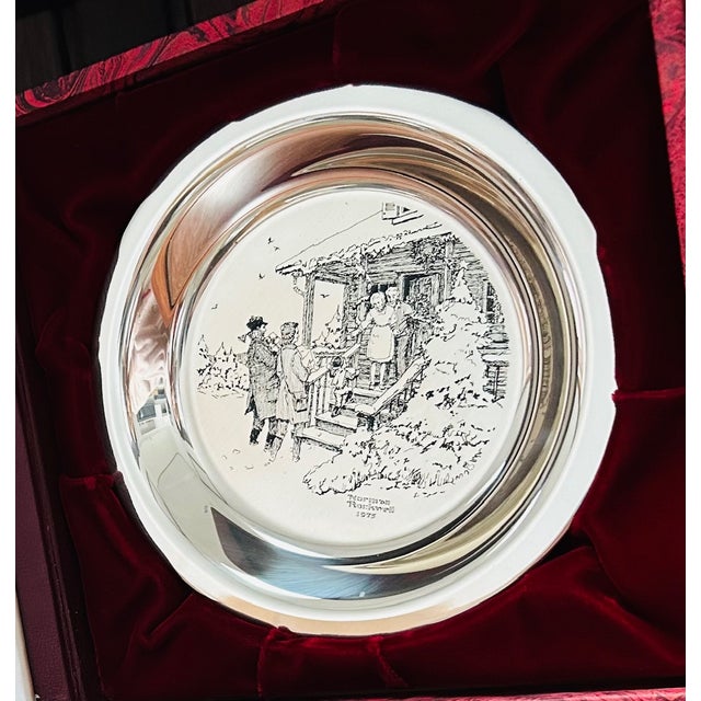 Art Deco 1975 "Home for Christmas" Plate by Norman Rockwell "Sterling Silver" Franklin Mint For Sale - Image 3 of 9