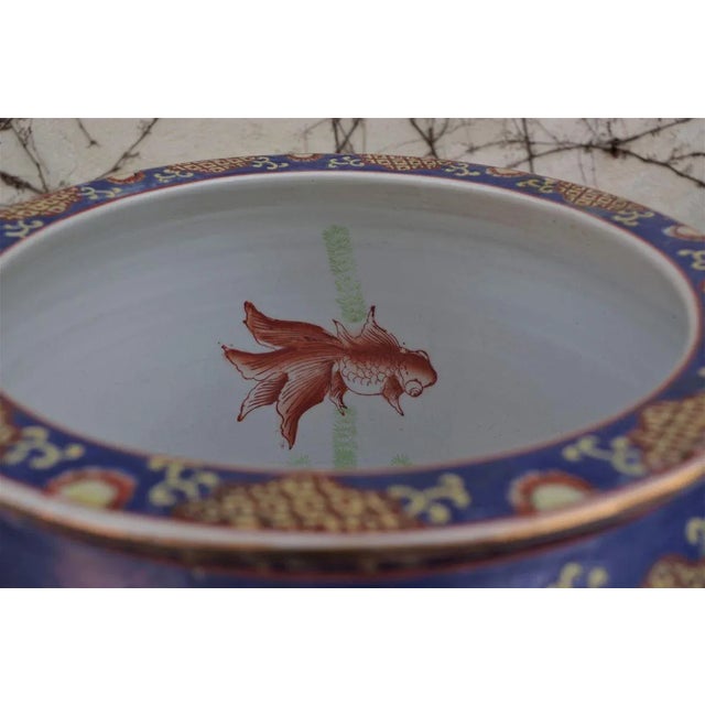 Metal Hand Painted Chinese Vase with Zecchino Gold Decorations, 1950s For Sale - Image 7 of 10