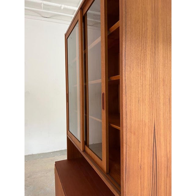 Teak Display Cabinet with Sliding Doors from Hundevad For Sale - Image 5 of 11