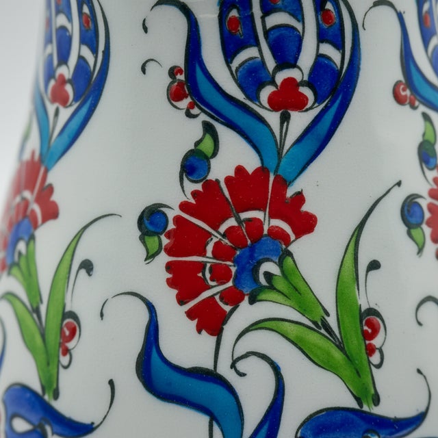 Handmade Ceramic Pear Vase (20cm) – Red Carnations & Intertwining Blue Leaves – Classic White Ground For Sale - Image 4 of 8