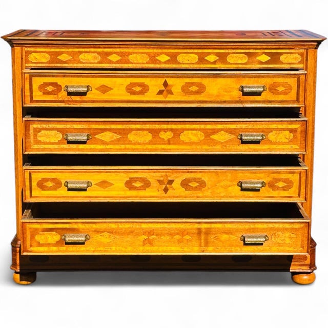 Late 19th Century Antique Folk Art Inlaid Chest of Drawers With Nautical Stars and Tombstones For Sale - Image 5 of 12