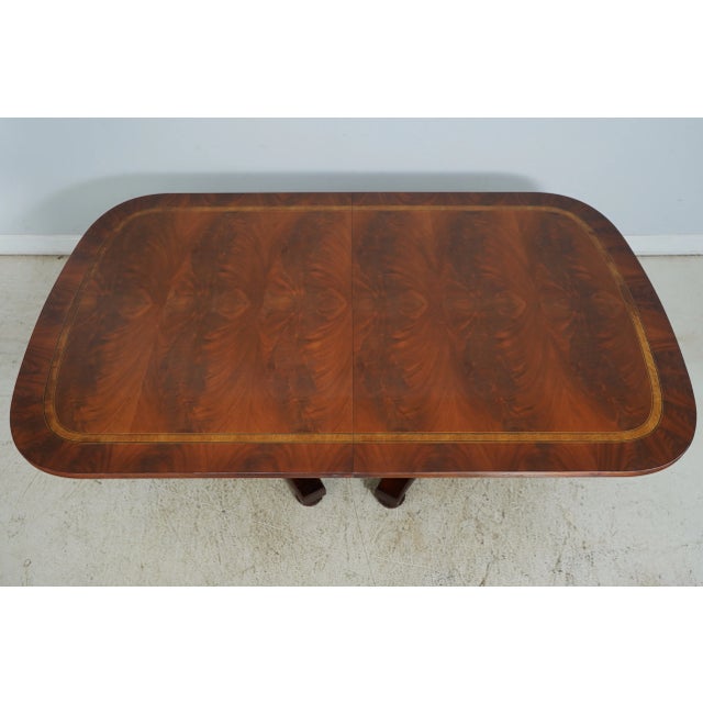 Traditional Henredon Natchez Collection Mahogany Dining Room Table For Sale - Image 3 of 12