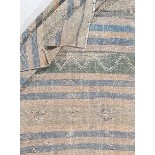 Vintage Circa 1940 Tan Turkish Kilim Flatweave Rug 6ft 6in X 10ft 11in For Sale In New York - Image 6 of 14