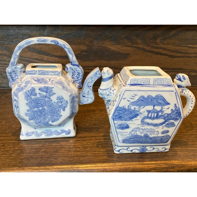 Vintage Chinoiserie Blue and White Porcelain Tea Pots - a Pair For Sale - Image 13 of 13