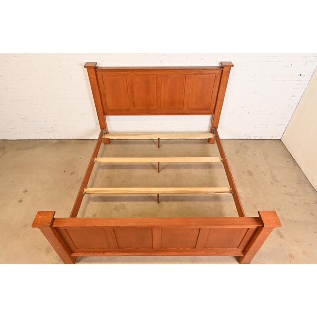 Late 20th Century Stickley Style Mission Oak Arts & Crafts King Size Bed For Sale - Image 5 of 9