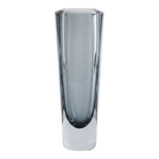1960s Mid-Century Modern Strömbergshyttan Swedish Art Glass Vase - Signed B916 For Sale