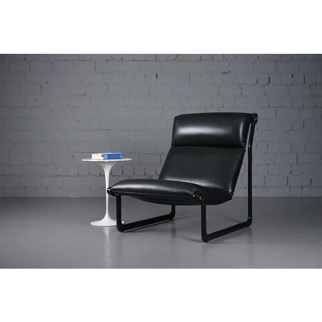 Set of Large Model 2001 Lounge Chairs in Black Leather by Bruce Hannah and Andrew Ivar Morrison for Knoll International, 1970s For Sale - Image 11 of 12