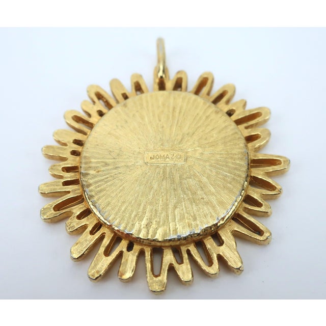 Jomaz Gold Plated Sunburst Pendant Chain Link Necklace c.1970 For Sale - Image 10 of 12
