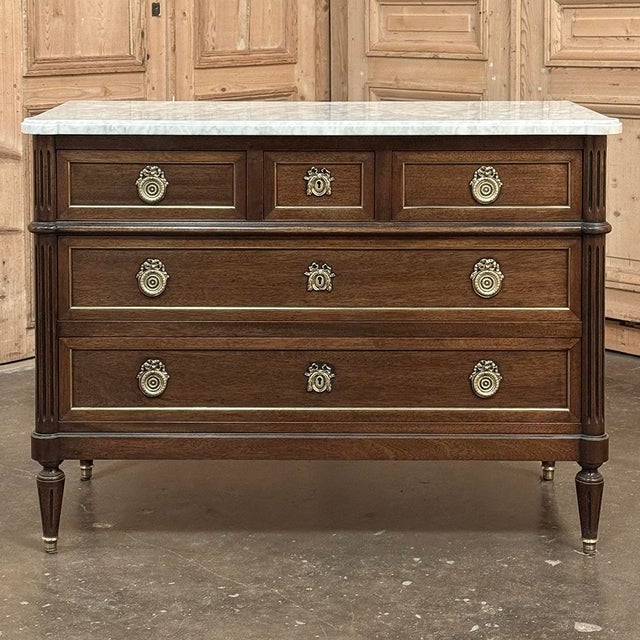 19th Century French Louis XVI Mahogany Commode With Carrara Marble For Sale - Image 4 of 17