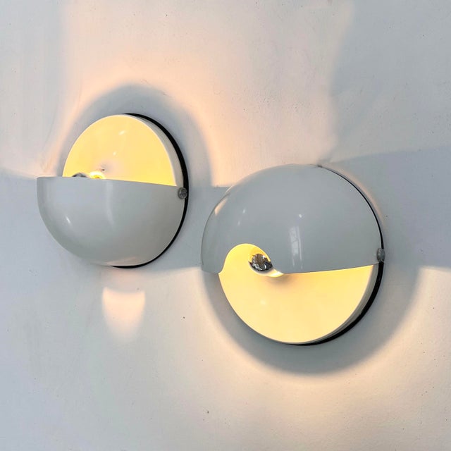 Mid-Century Modern Mezzanotte Wall Lights from Guzzini, 1970s, Set of 2 For Sale - Image 3 of 10