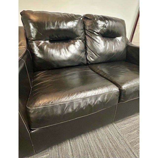 Transitional Late 20th Century Black Leather Love Seat For Sale - Image 3 of 7