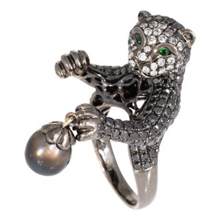 Wendy Yue Panther Ring Black Diamonds Size 7 18k Blackened Gold Pearl Jewelry For Sale