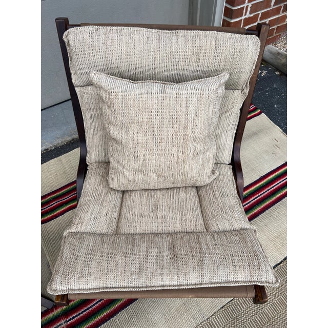 Wood 1970s A Vintage Pair of Scandinavian Modern “Uno” Folding Lounge Chairs Attributed to Per Leiv Øie for Ekornes For Sale - Image 7 of 12