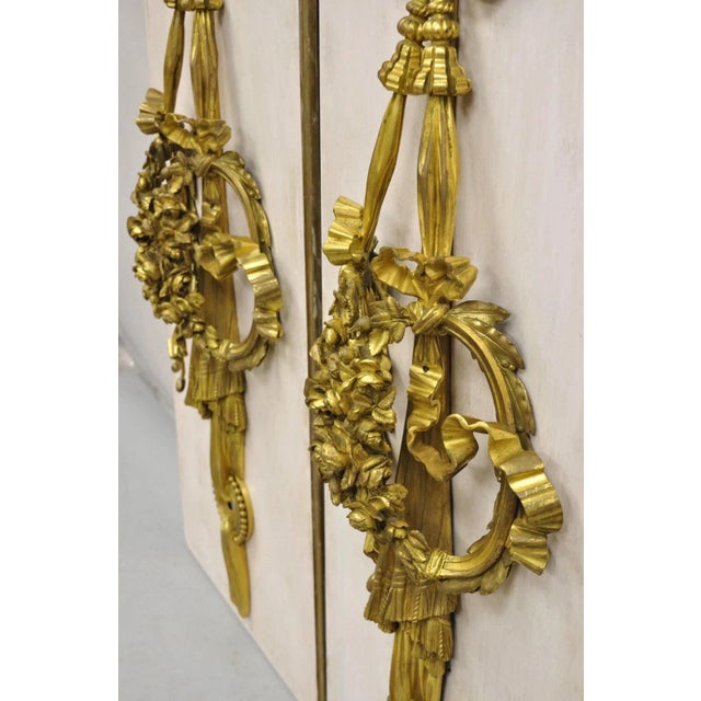 French Louis XV Gold Gilt Bronze Ribbon Drape Large Wall Plaque Sconces - A Pair For Sale In Philadelphia - Image 6 of 16