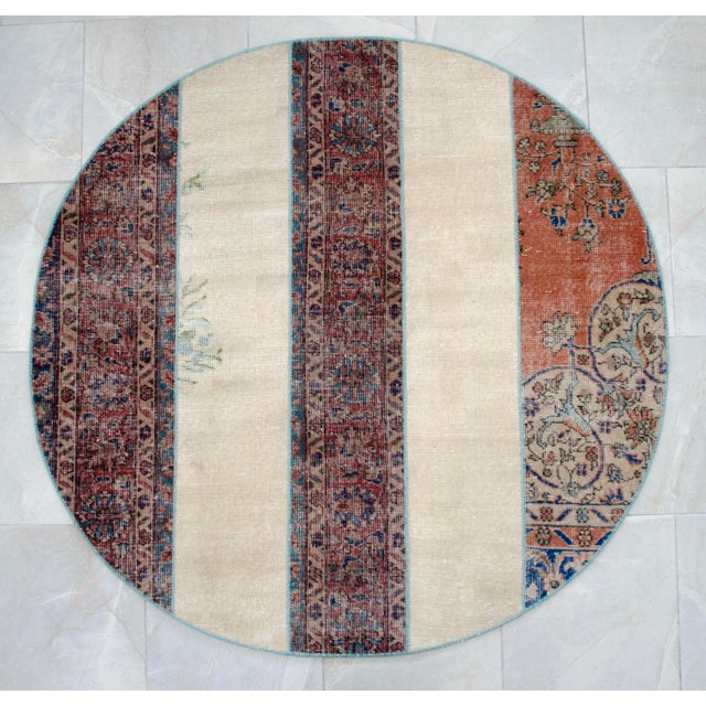 Hand Knotted Circular Turkish Rug, Neutral Ivory & Rust Boho Floor Decor Area Rug - 4'10" Diameter For Sale - Image 6 of 11