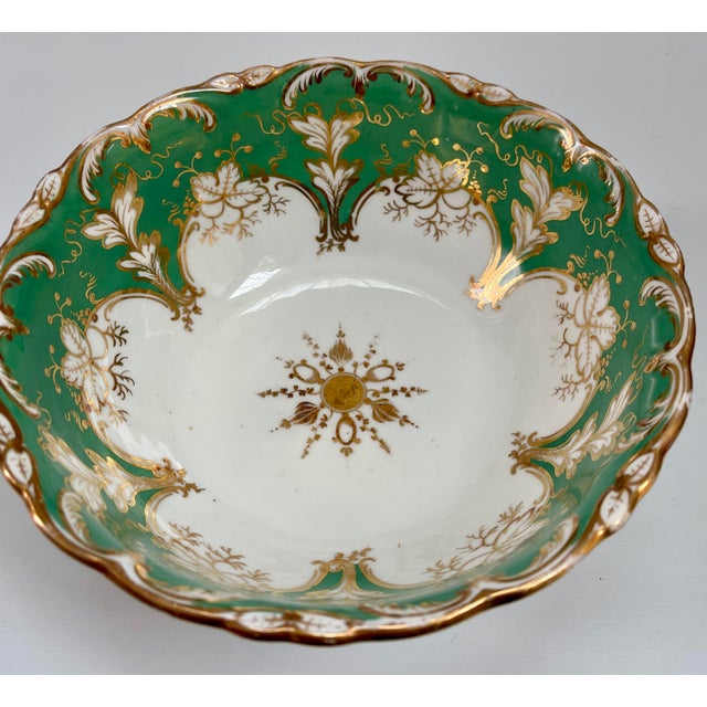 English Antique European Louis XV-Style Green Gilt Porcelain Serving Bowl For Sale - Image 3 of 9