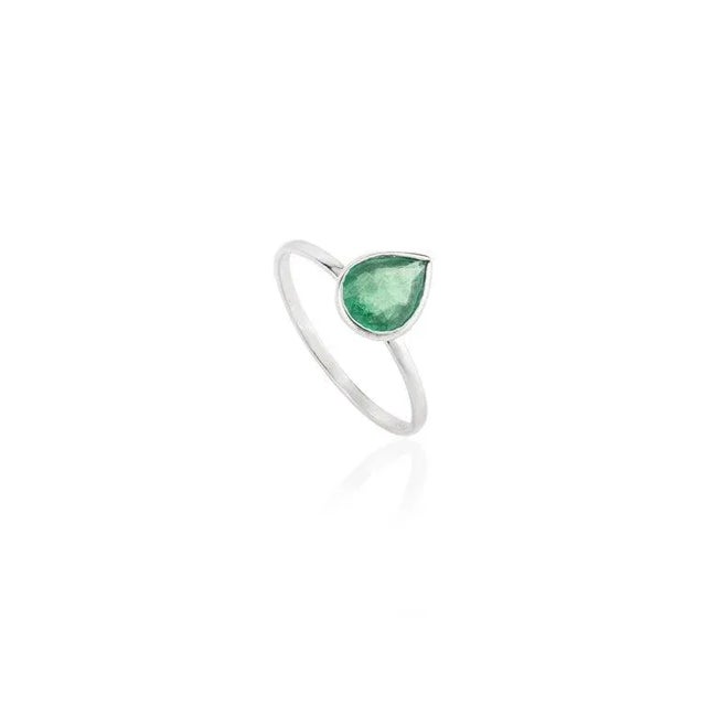Metal Pear Cut Statement Emerald Ring Size 7 For Sale - Image 7 of 10