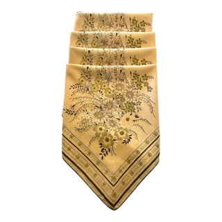 Vintage FloraSet of 4 L Dinner Napkins Sage Green Cotton Farmhouse Traditional English Cottage French Country For Sale