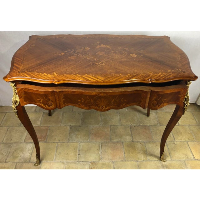 Late 19th Century French Louis XV Style Bureau Plat or Antique French Writing Desk For Sale In Miami - Image 6 of 10