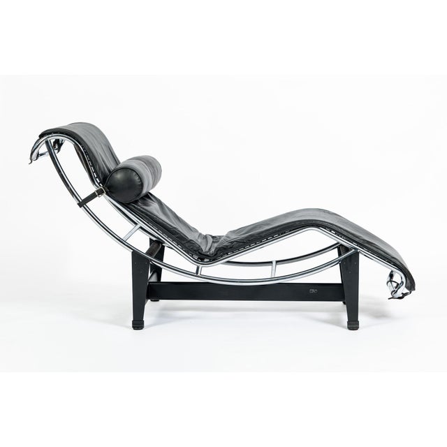 Black Cassina Lc4 Black Leather Chaise Lounge Chair by Le Corbusier 1981 For Sale - Image 8 of 18
