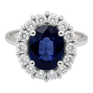 18k Sapphire Ring, Size 6.5 For Sale