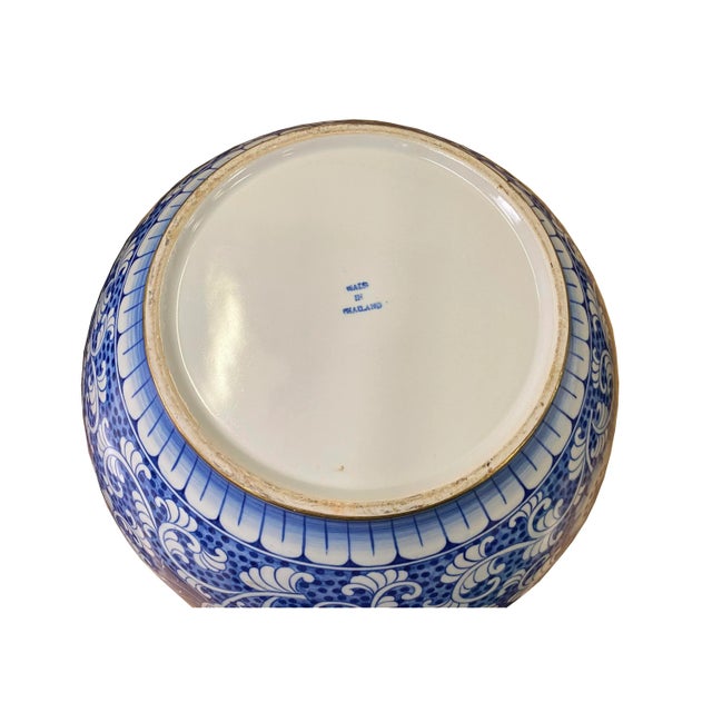 Ceramic Vintage Blue White Porcelain Floral Pattern Accent Round Box Display For Sale - Image 7 of 8