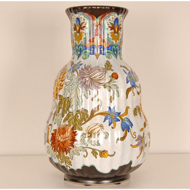 Art Deco Hand-Painted Delft Tal Gourd Vase Floor Vase from Gouda Pottery, 1940s For Sale - Image 6 of 15