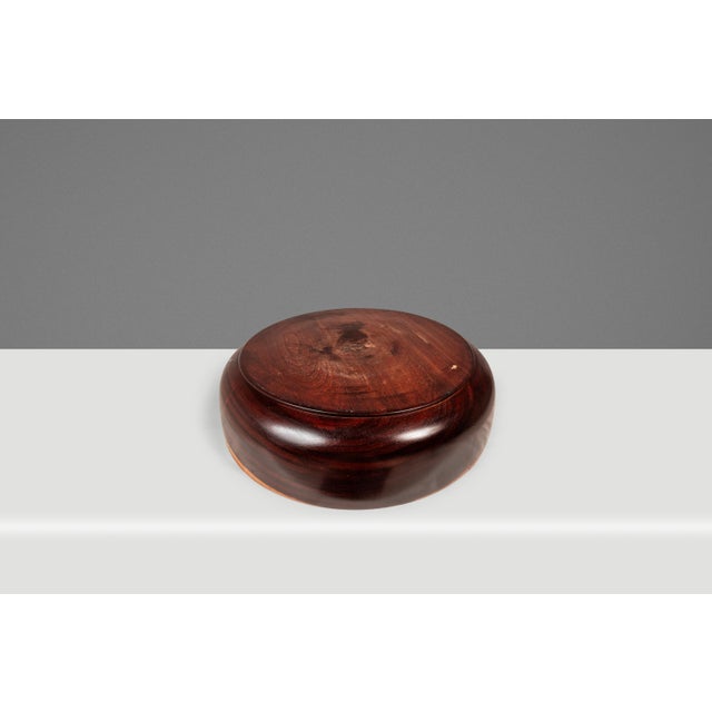 1970s Mid-Century Modern Wood-Turned Hand-Crafted Serving Bowl in Solid Mahogany, C. 1970s For Sale - Image 5 of 16