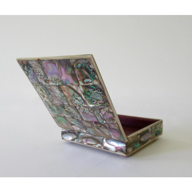 Vintage C.1960's Mexican Taxco Signed Silver Plate Trim & Abalone Emblazoned Lidded Keepsake Box. For Sale In West Palm - Image 6 of 13