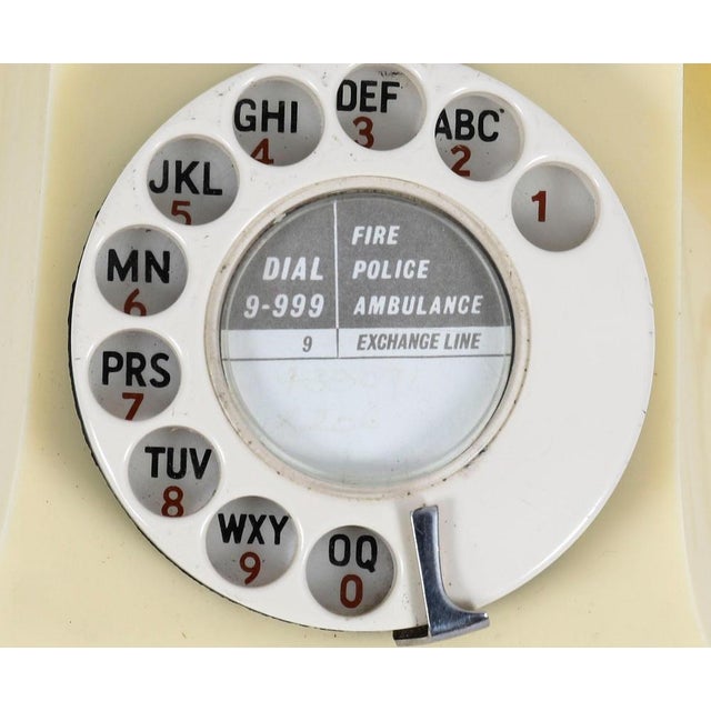 Mid-Century Bakelite Model 328L Rotary Telephone, 1952 For Sale - Image 9 of 15