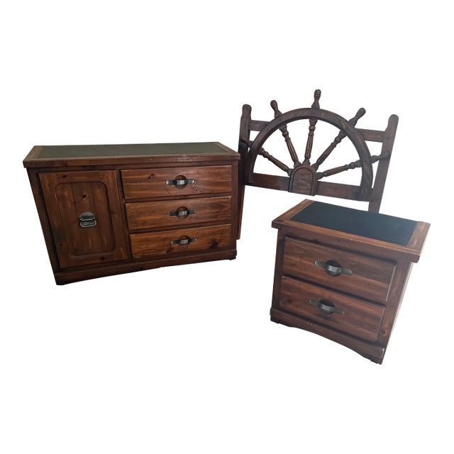Vintage Young Hinkle "Ship AHoy" Twin Bedroom Set 3 Pieces For Sale