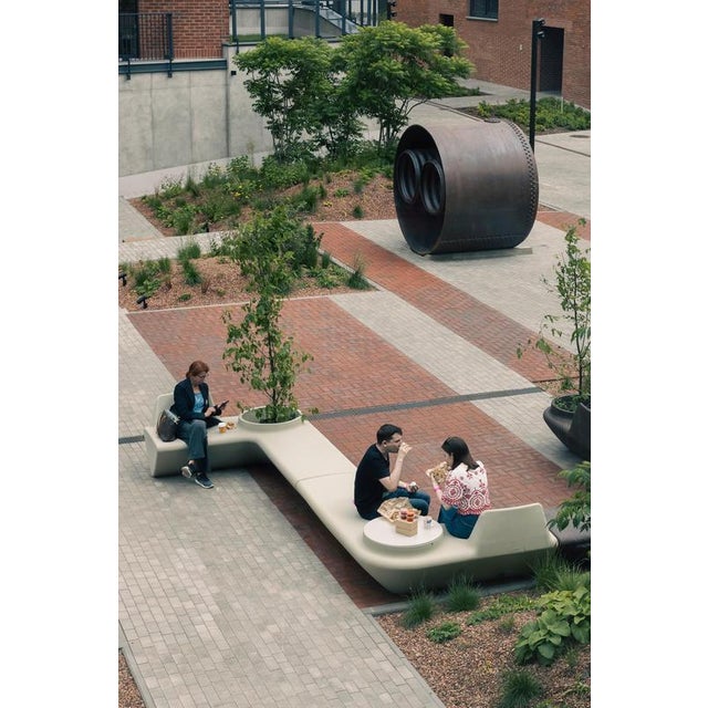 Contemporary Onel 3020 Polyethylene Bench by Loope For Sale - Image 3 of 17