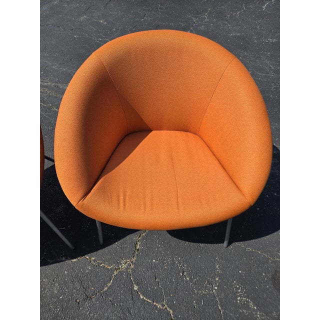 Pair of Attributed Walter Knoll 369 Lounge Chairs – Vintage Burnt Orange – Mid-Century Modern For Sale - Image 9 of 10