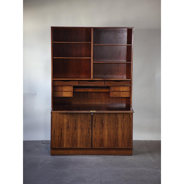 1960s Tall Bookcase in Rosewood by Gunni Omann for Omann Jun, Denmark, 1960s For Sale - Image 5 of 18