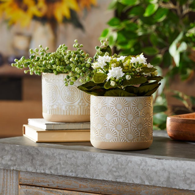 2020s Porcelain Geometric Patterned Planter (Set of 2) For Sale - Image 5 of 5