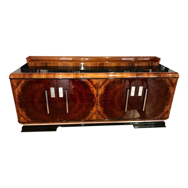 Bauhaus Sideboard with Gorgeous Round Walnut Veneer, Germany circa 1930 For Sale