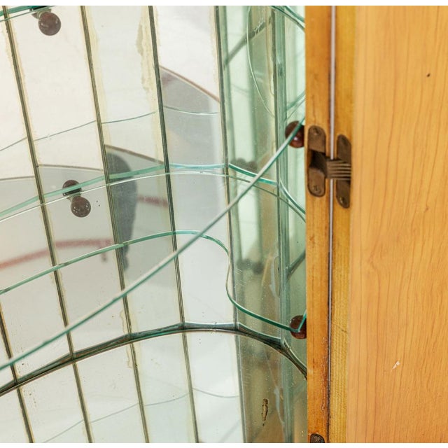 Mid-Century Modern Vintage Bar Cabinet in Parchment by Aldo Tura for Tura, 1950s For Sale - Image 3 of 18