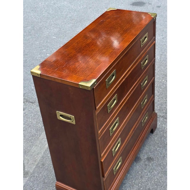 Mid-Century Modern Pair of Campaign Style Mahogany Foyer Chests With Brass Recessed Hardware, Late 20th Century For Sale - Image 3 of 10