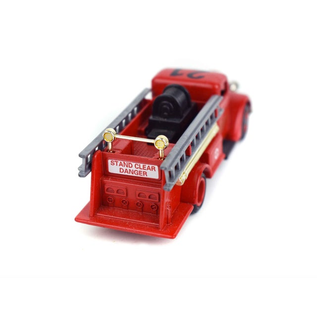 Late 20th Century Lledo Die-Cast Standard Oil & Service Vehicles Set of 3 - Made in England For Sale - Image 9 of 15