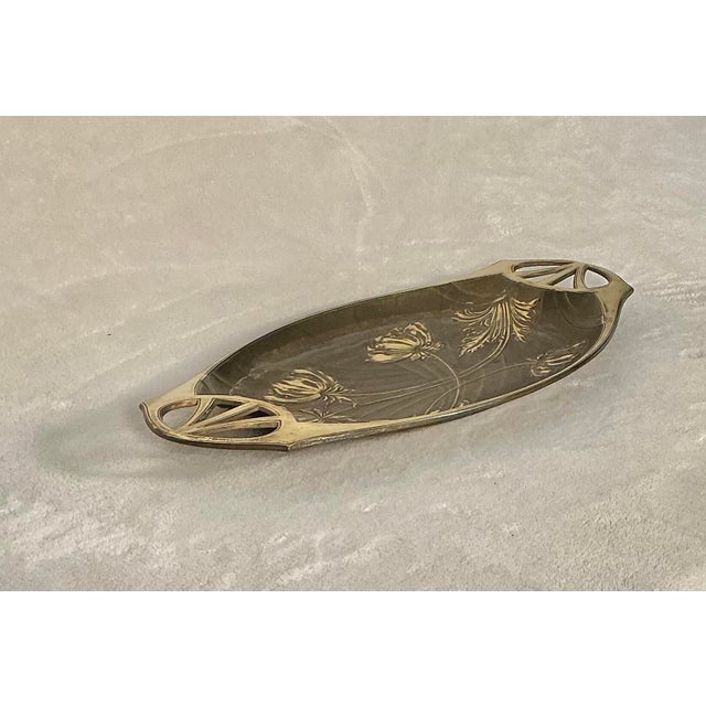 1920s Antique Art Nouveau Brass Decorative Serving Tray Floral Motifs, Late 19th-Early 20th Century For Sale - Image 5 of 12