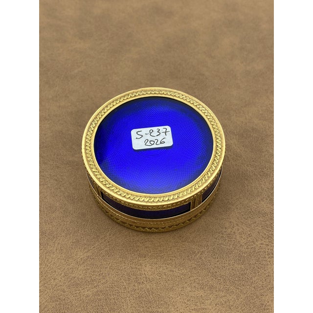 19th Century 18th Century Circular Snuffbox in Gold, Enamel and Miniature with Bucolic Scene, 1800s For Sale - Image 5 of 11