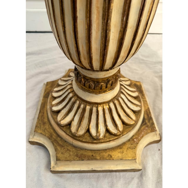 Wood Pair of Italian Gilt Gold Carved Wood Pedestals Table Base For Sale - Image 7 of 12