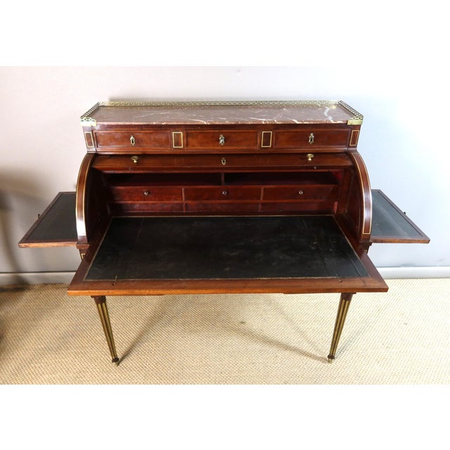 Wood Louis XVI Cylinder Desk in Wood For Sale - Image 7 of 12
