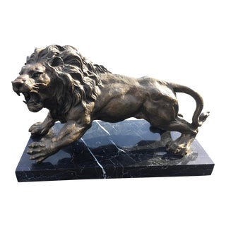 Mid Century Vintage Grand Tour Bronze Sculpture of a Lion For Sale