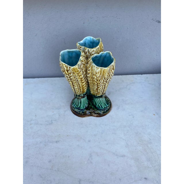 French Country French Majolica Triple Wheat Vase Saint Amand, Circa 1890 For Sale - Image 3 of 5