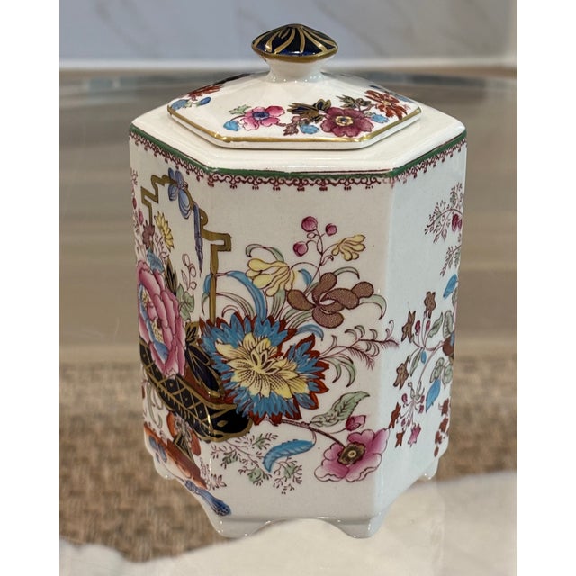White Early 20th Century Mason's Brocade Hexagonal Lidded Ironstone Tea Caddy / Jar For Sale - Image 8 of 18